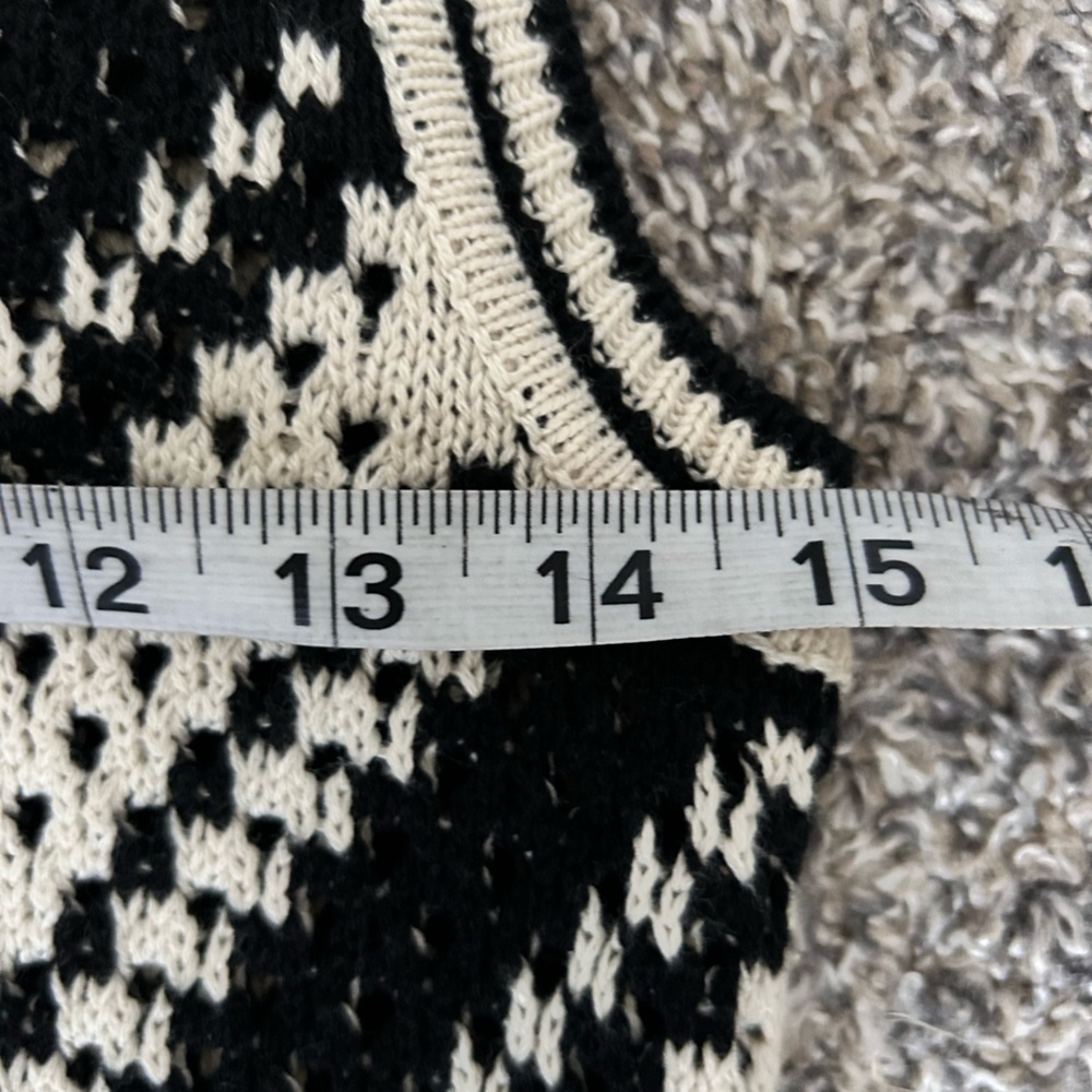 GAP NWOT Black and White Crochet Sleeveless Mini Sweater Dress XS - Picture 7 of 9